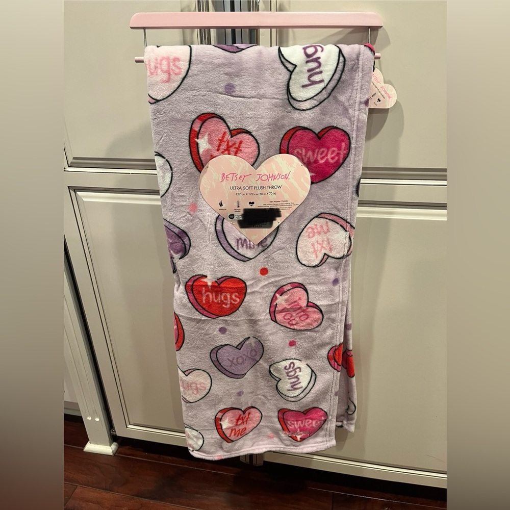 Betsey Johnson Pink and Purple Heart Valentine’s Day Throw Blanket